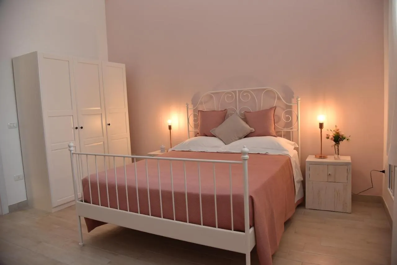 Bed and Breakfast Ai Raggi Di Sole Лечче 0*,  Италия