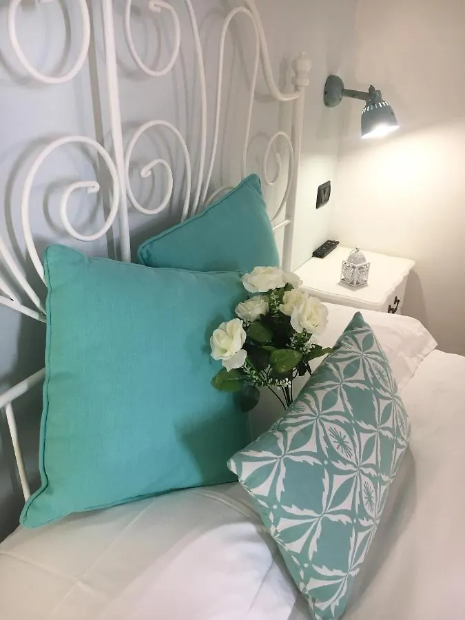 Bed and Breakfast Ai Raggi Di Sole Лечче 0*,  Италия