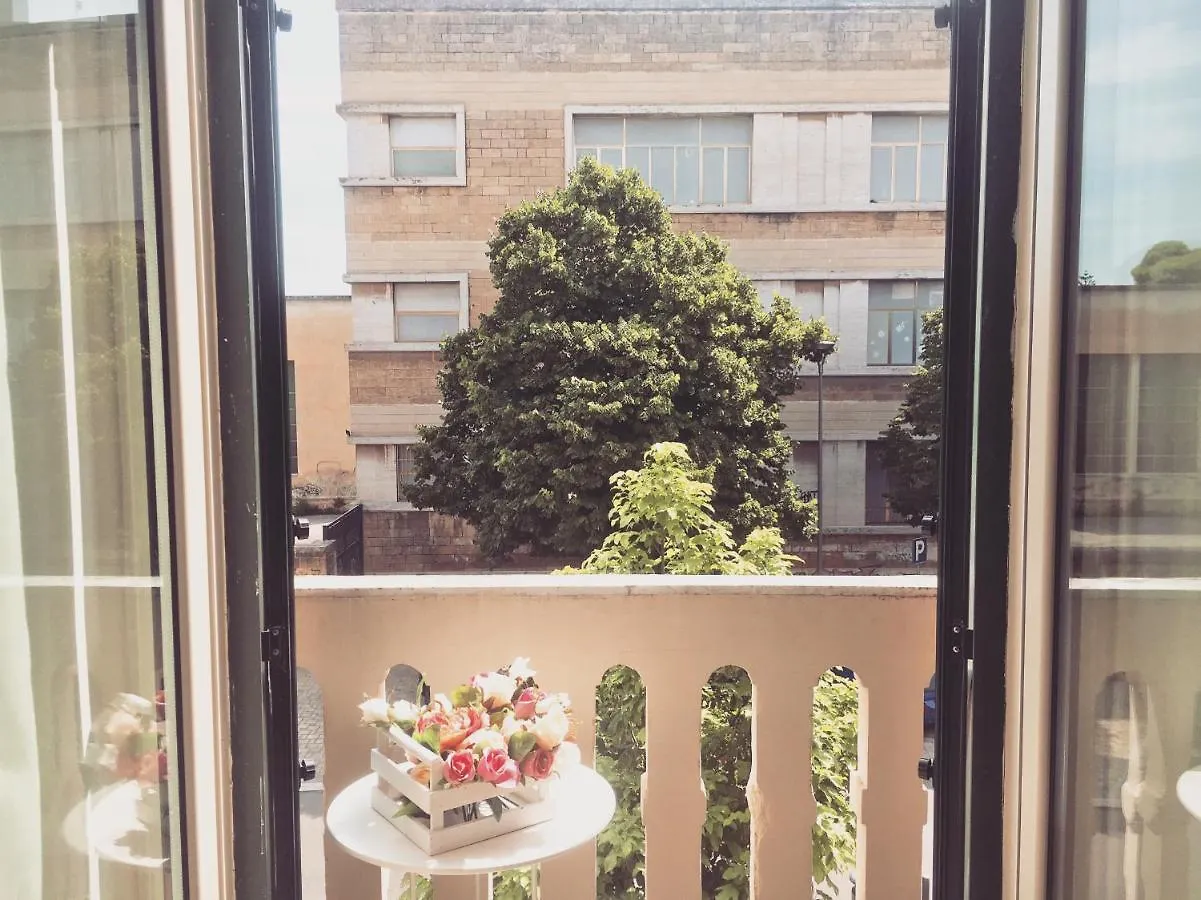 Bed and Breakfast Ai Raggi Di Sole Лечче Италия
